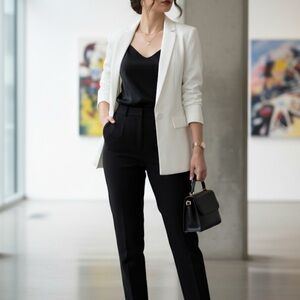 Kasper Women's  white blazer